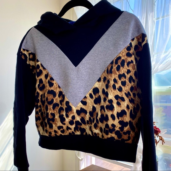Animal Print Hoodie - Picture 1 of 6